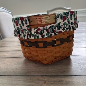 Longaberger Basket with Red Berry and Green Leaf Fabric Liner